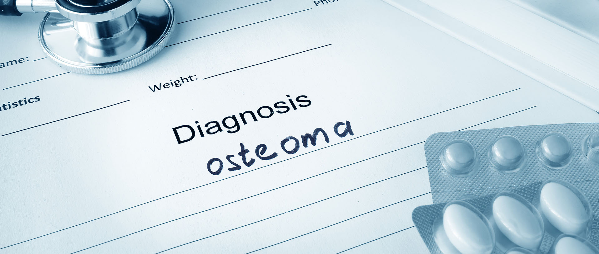 Diagnostic form with diagnosis osteoma and pills